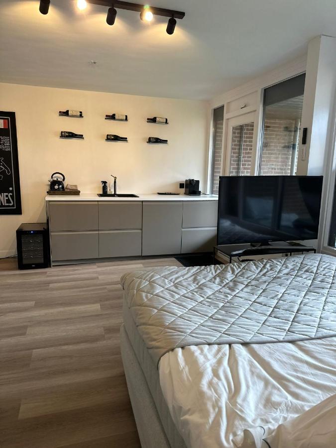 Studio Aan De Maas Lägenhet Zwijndrecht Exteriör bild